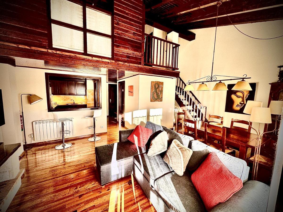 Atico Duplex A Pie De Pistas De Esqui Bed & Breakfast La Molina  Bagian luar foto
