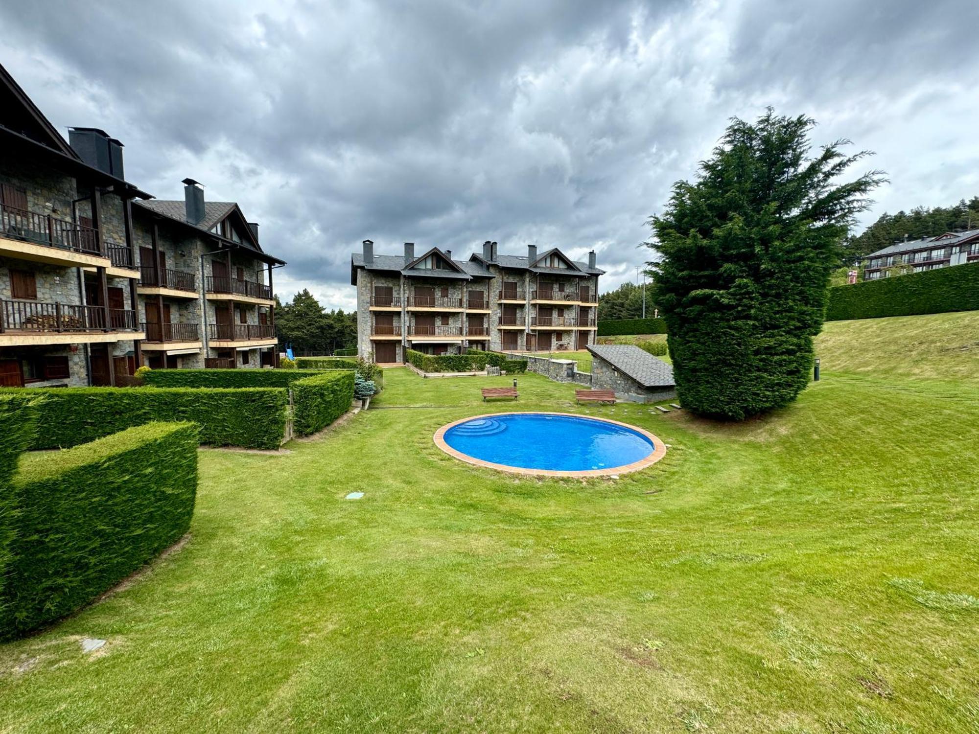 Atico Duplex A Pie De Pistas De Esqui Bed & Breakfast La Molina  Bagian luar foto