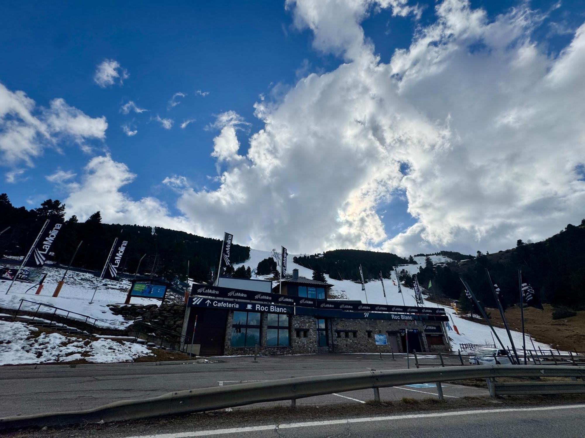 Atico Duplex A Pie De Pistas De Esqui Bed & Breakfast La Molina  Bagian luar foto